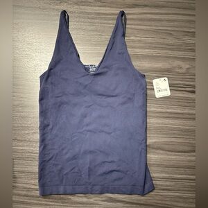 Low V tank